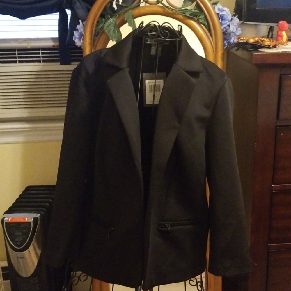 89th and Madison Women's Blazer